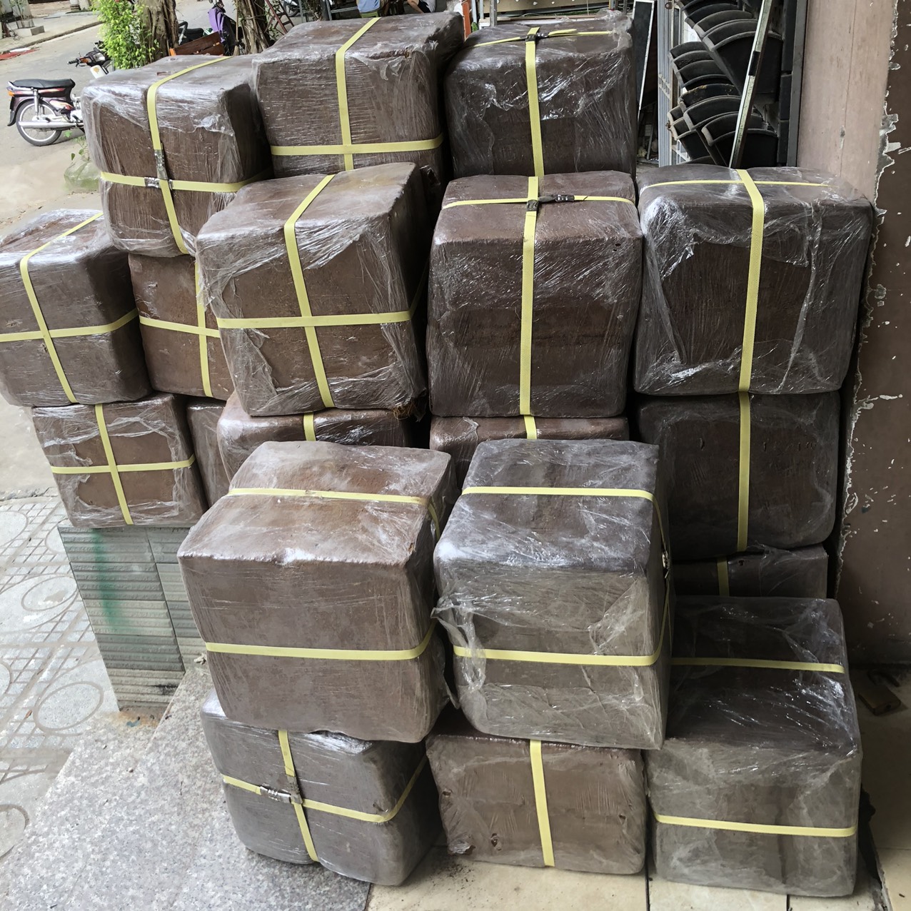 Mùn dừa đã xử lý ép bánh 5kg (hàng Ấn Độ)