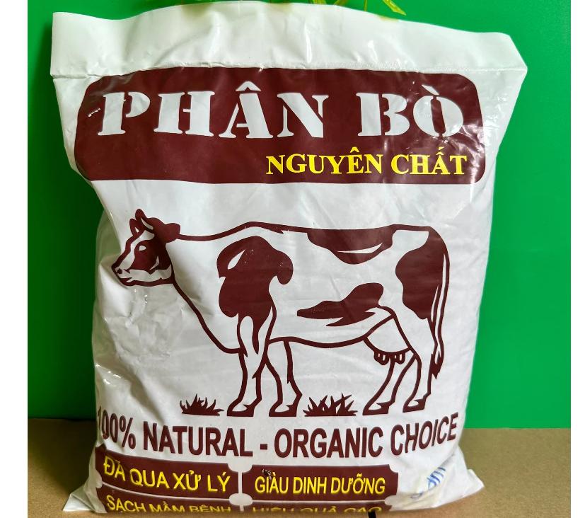 Phân bò nguyên chất đã xử lý khối lượng 3dm3 giúp cải tạo cây trồng